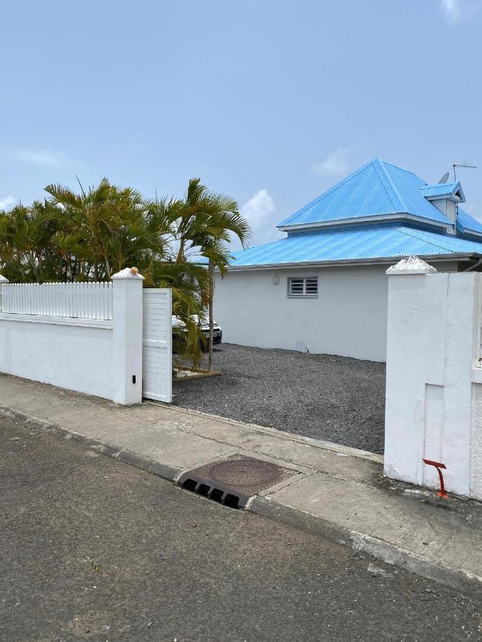 Villa Nomilou Beach Avec Acces Direct Plage Saint-Francois  Exteriör bild